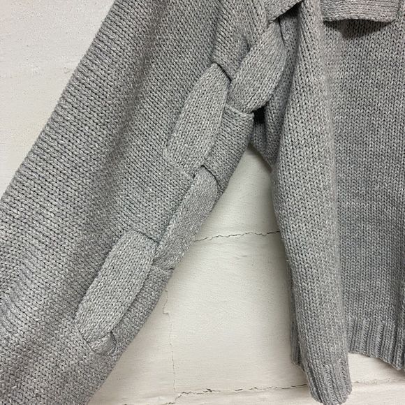 WOW Couture Womens Gray Knit Pullover Sweater Size Large Woven Detail Crewneck - Picture 5 of 6